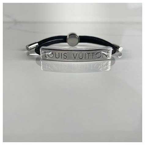 lv space bracelet